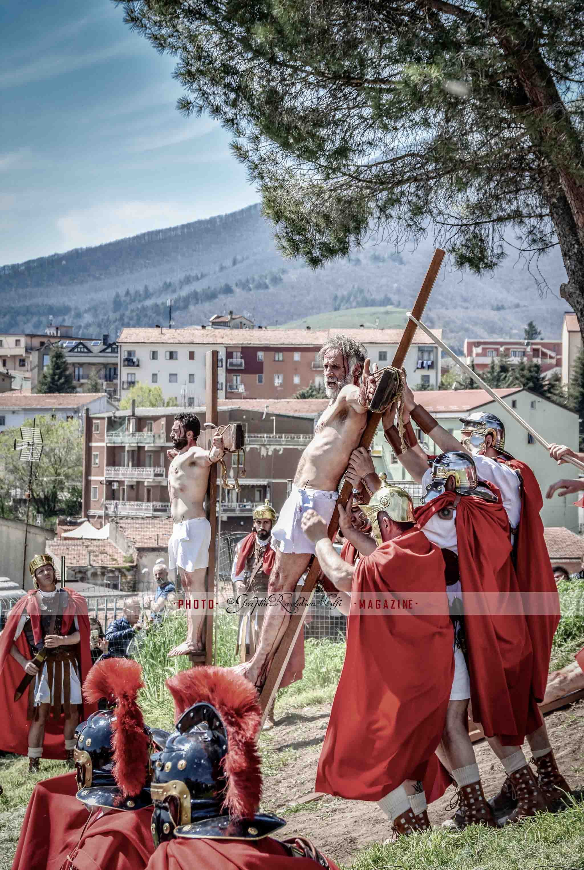 Foto Via crucis di rionero crocifissione