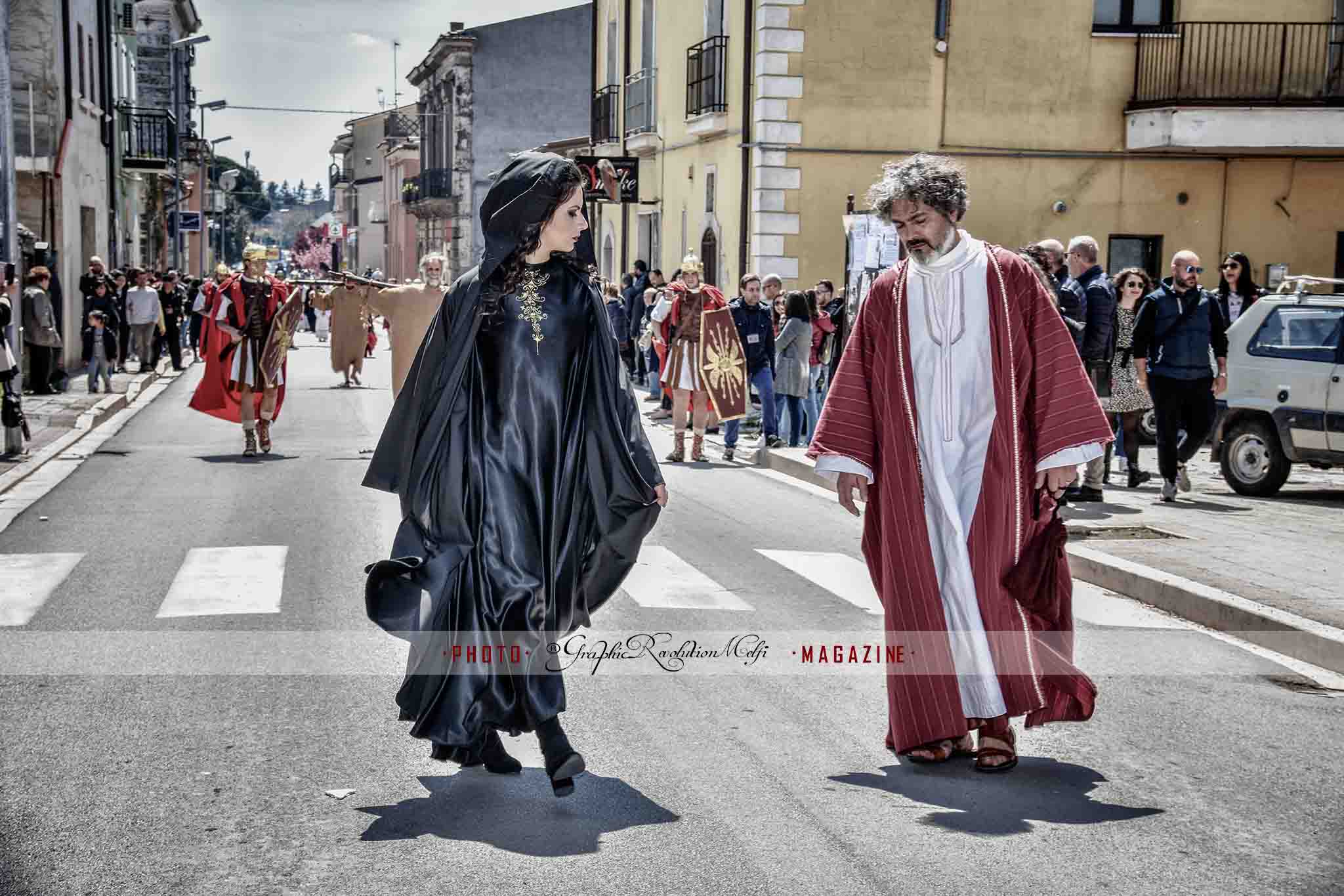 Foto Via crucis di rionero giuda e la tentazione