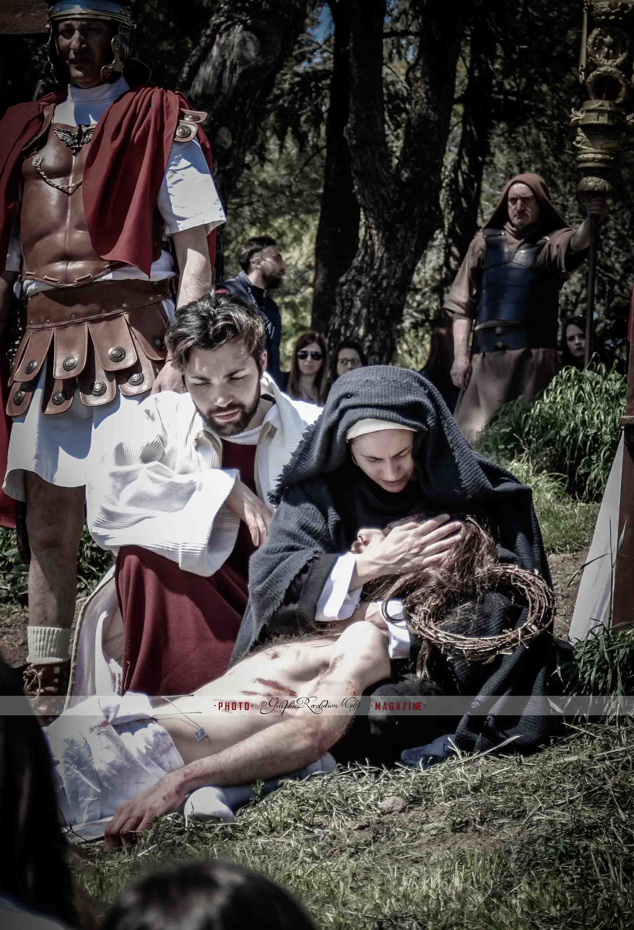 Foto Via crucis di rionero crocifissione