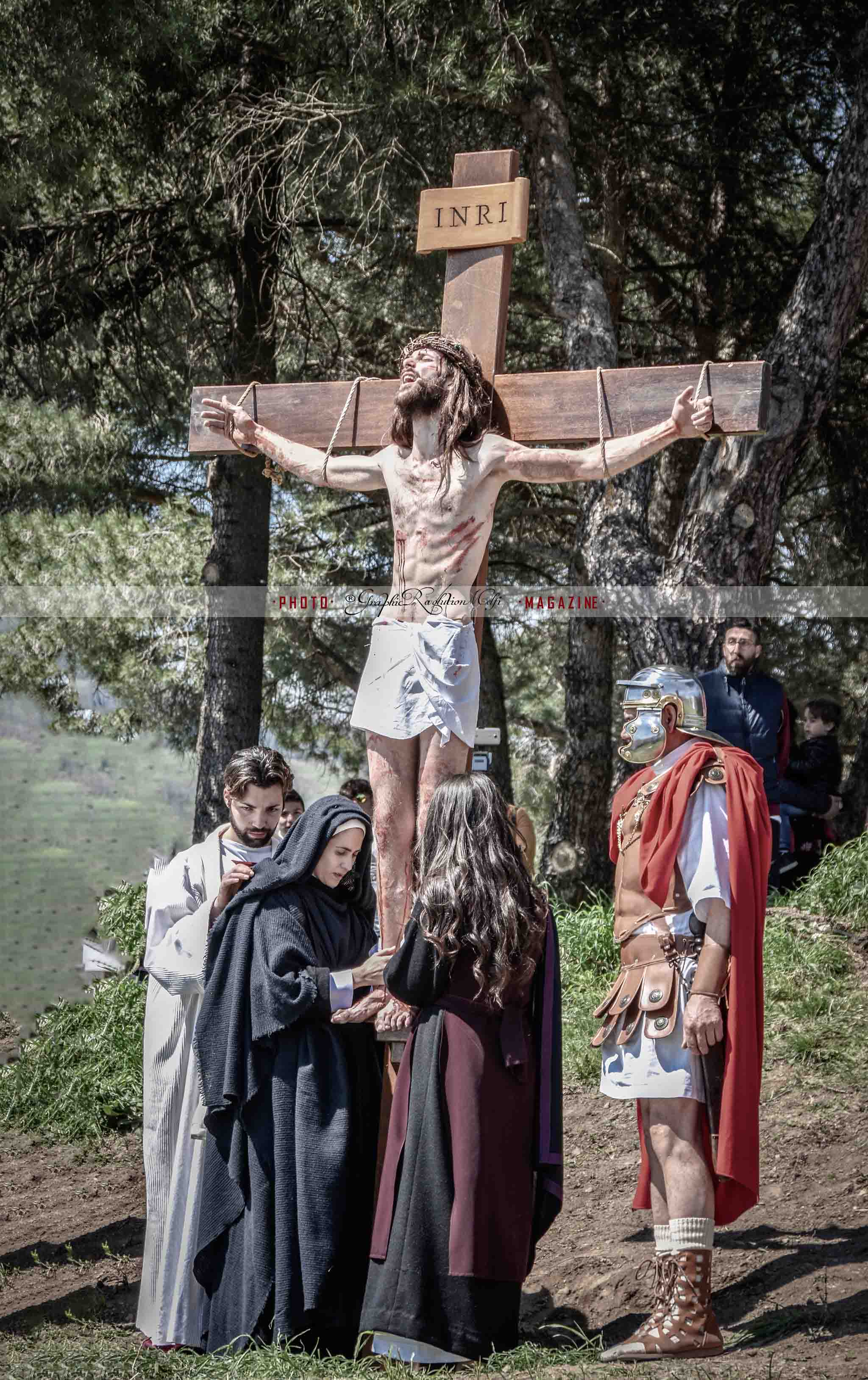 Foto Via crucis di rionero crocifissione