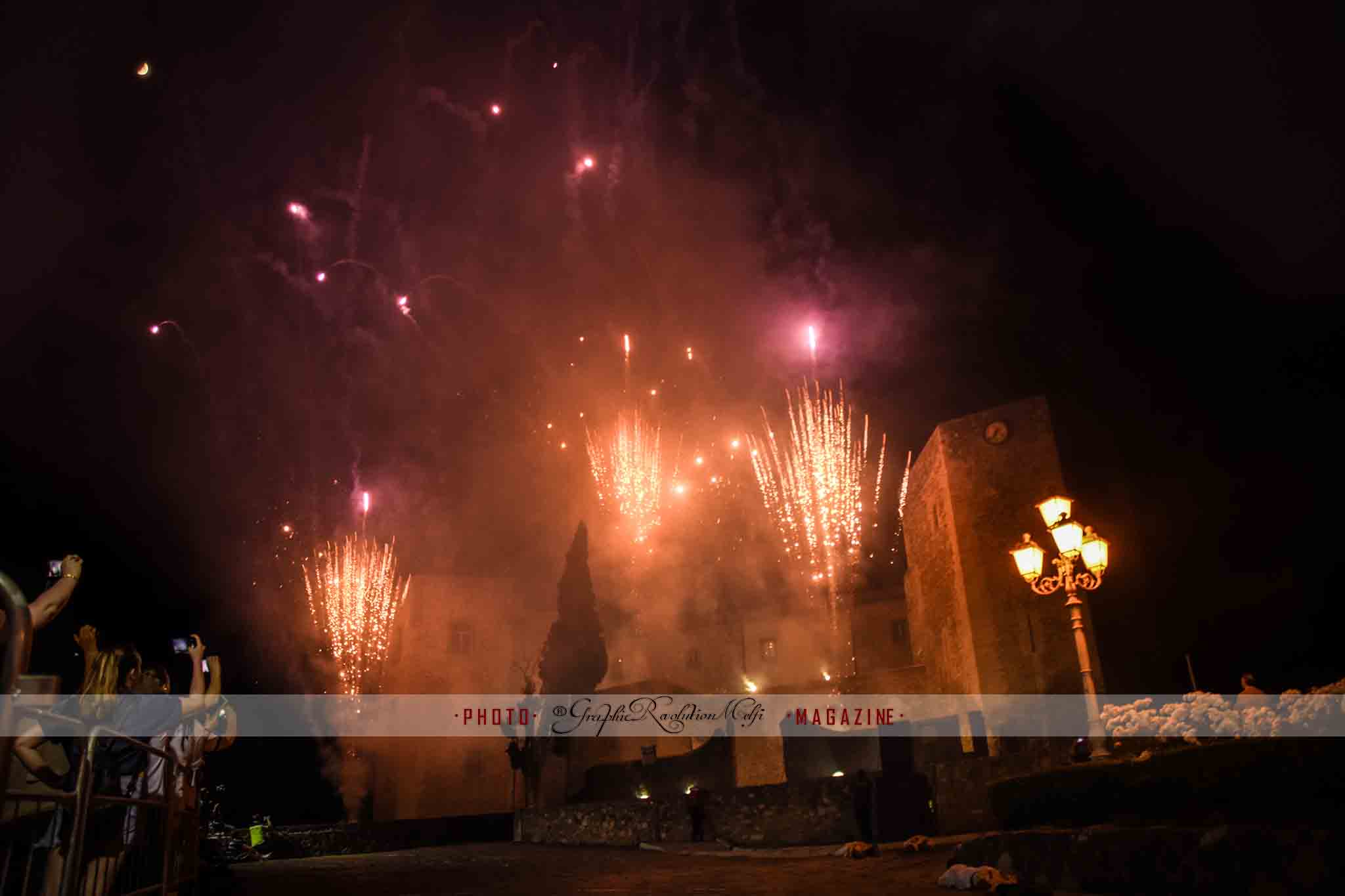 pentecoste melfi incendio del castello - spettacolo piromusicale