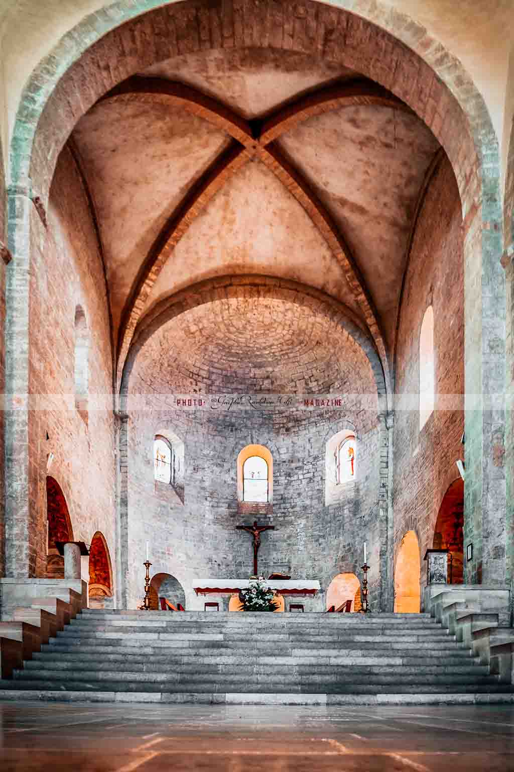 cattedrale acerenza leggenda templari cripta santo graal dracula 