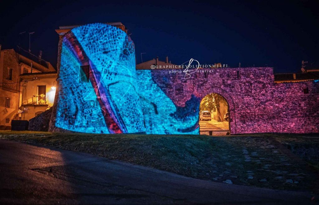 videomapping melfi estate foto 2020 melfiestate2020 melfi videomapping melfivideomapping video mapping estatemelfispettacoli castello di melfi porta venosina campanile di melfi ruggero ii altavilla roberto il guiscardo