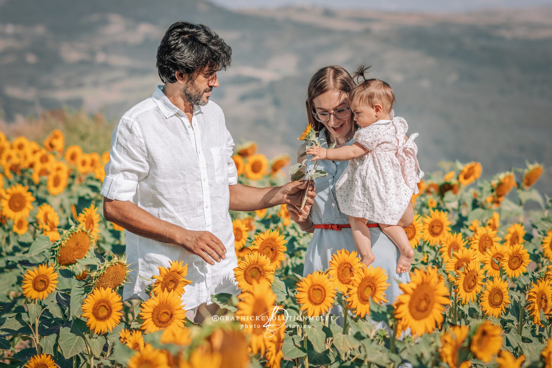 Servizio fotografico di Famiglia a Monticchio Melfi rionero Basilicata foto gravidanza maternità lavello potenza prematrimoniale matrimonio potenza elopement wedding graphicrevolutionmelfi photography marriage destinationwedding italywedding italy wedding italia matrimoni graphic revolution melfi