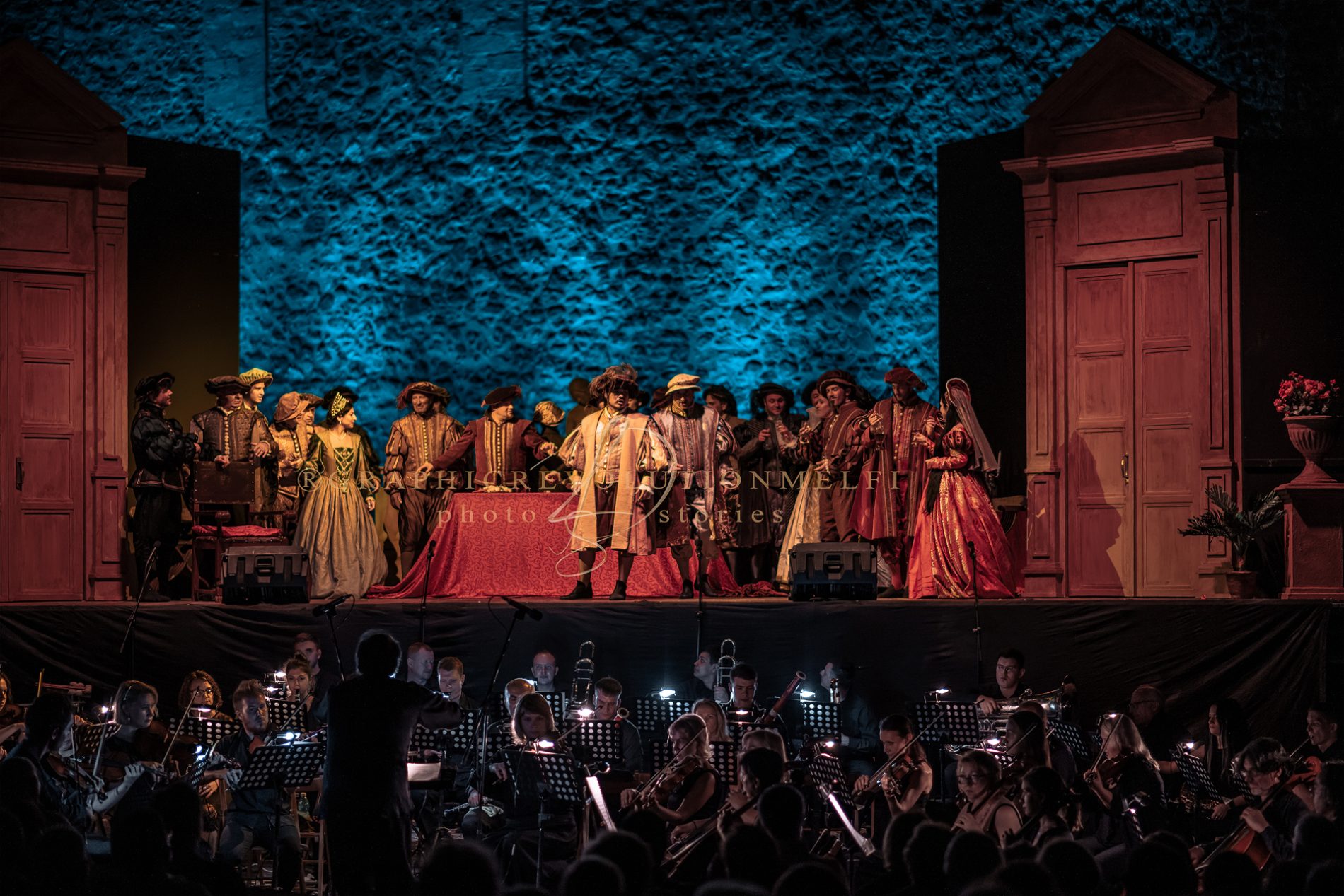 L'opera Il Rigoletto al Castello di Melfi  giuseppe verdi la camerata delle arti fotografo teatro