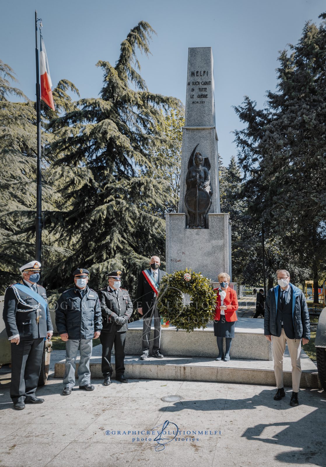 Melfi e il 25 Aprile le foto della Festa della Liberazione d'Italia monumento ai caduti villa comunale