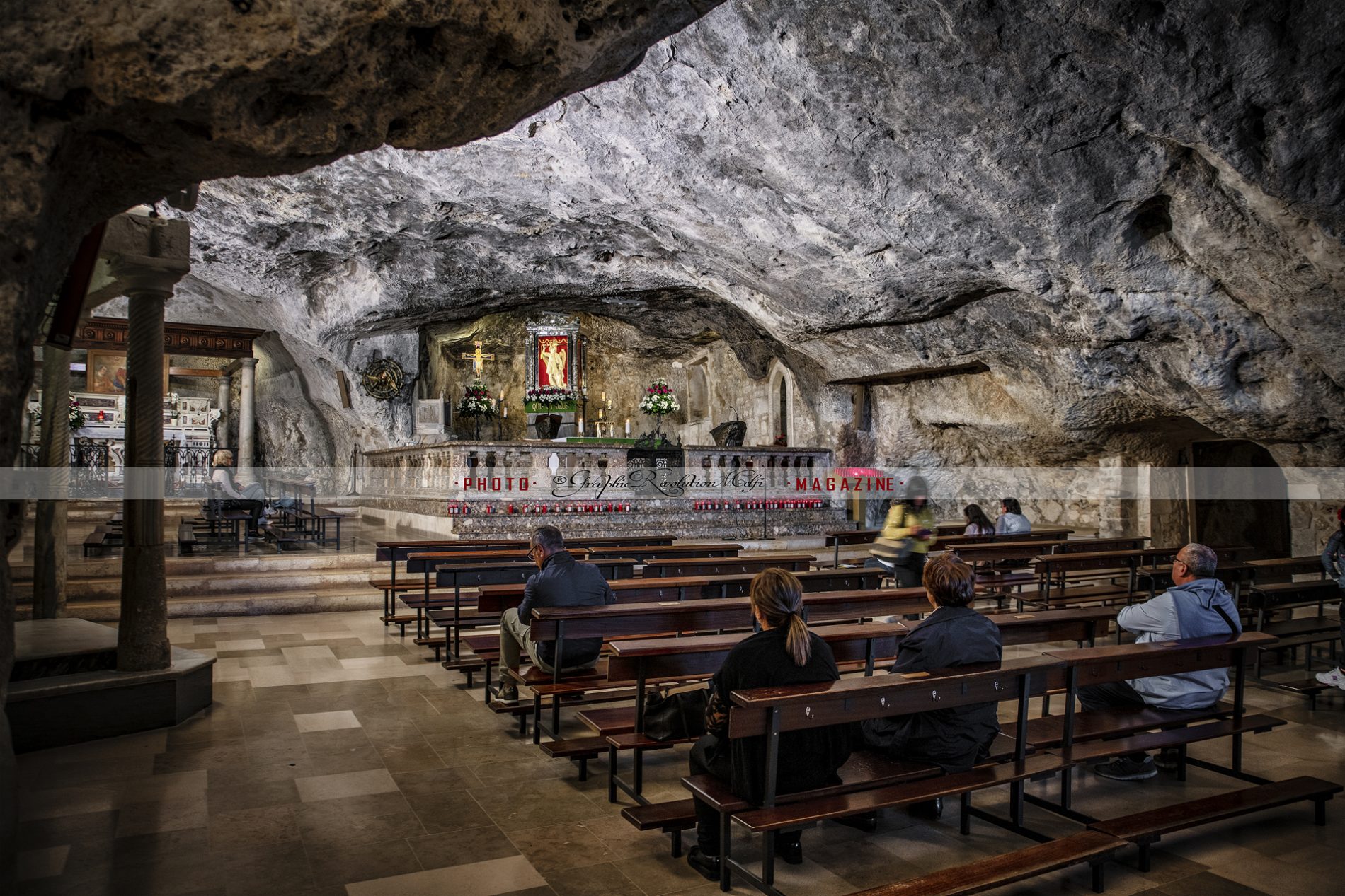  8 Maggio Apparizione San Michele e la supplica alla Madonna di Pompei santuario san michele monte santngelo