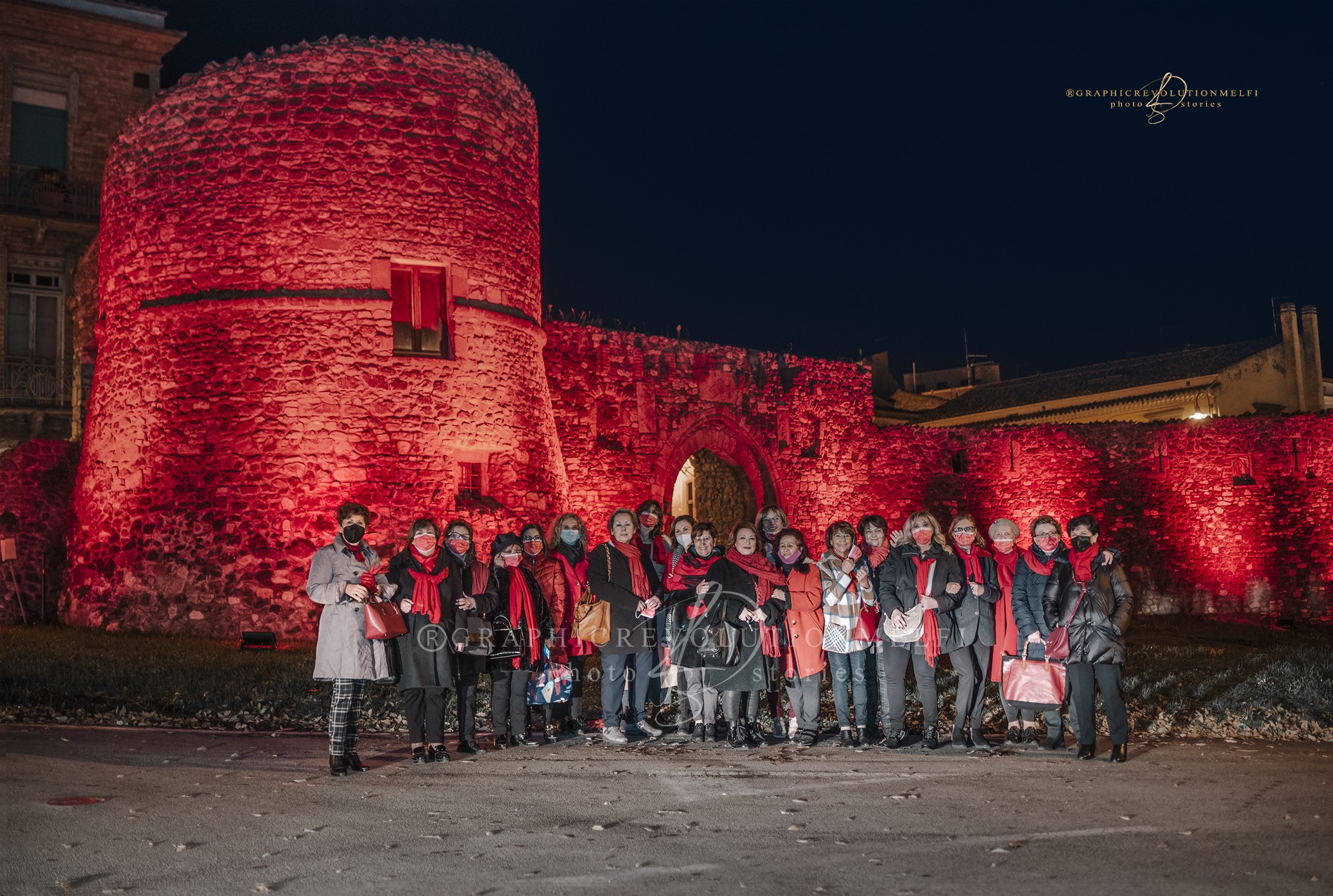 Melfi il 25 Novembre la Porta Venosina si tinge di Rosso contro la violenza sulle Donne fidapa melfi