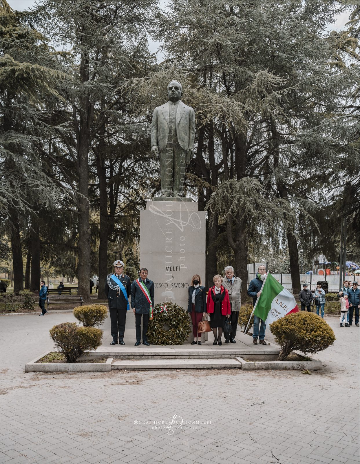 Melfi Festa della Liberazione Manifestazione del 25 Aprile 2022 sindaco giuseppe maglione tricolore basilicata villa comunale francesco saverio nitti