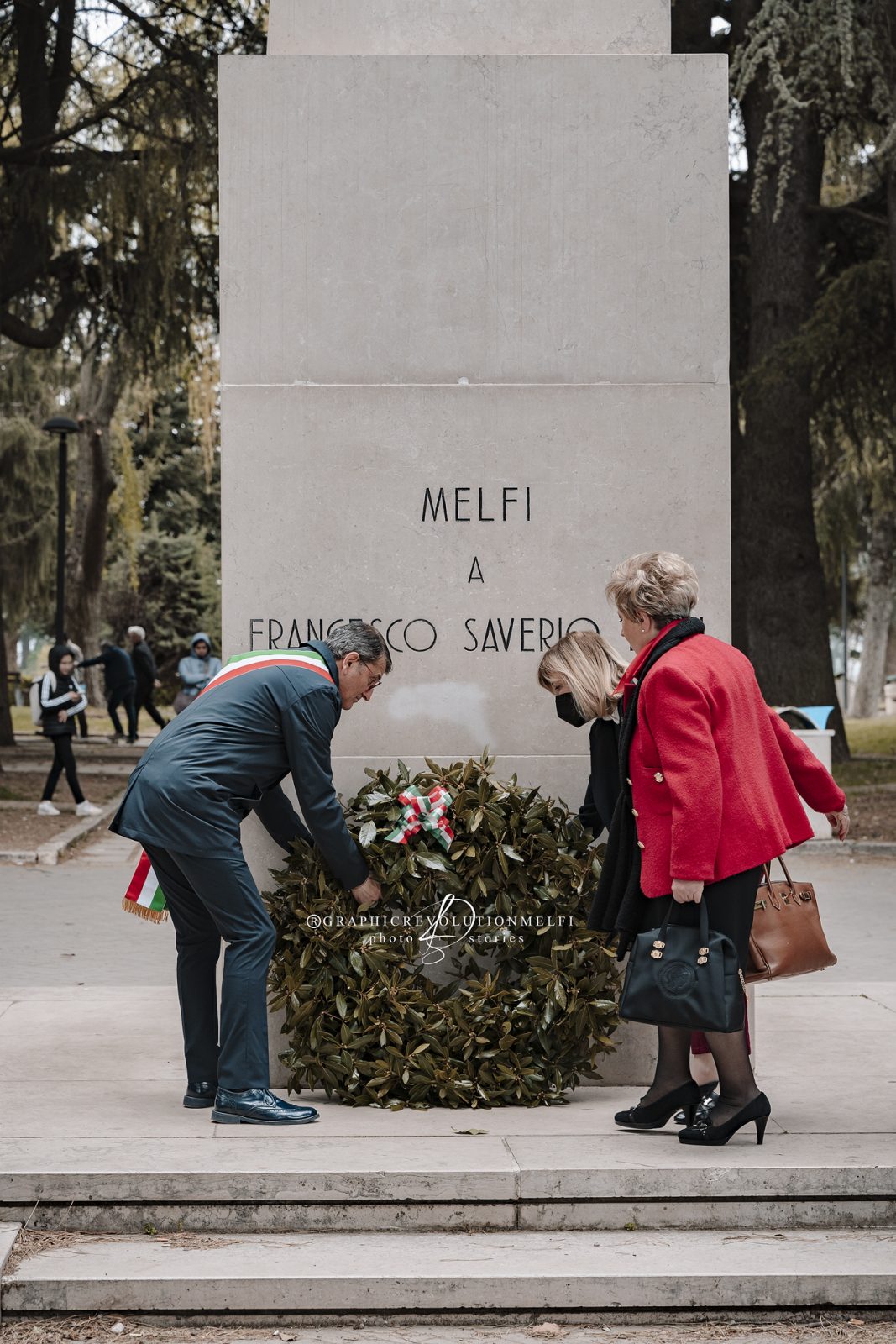 Melfi Festa della Liberazione Manifestazione del 25 Aprile 2022 sindaco giuseppe maglione tricolore basilicata villa comunale francesco saverio nitti