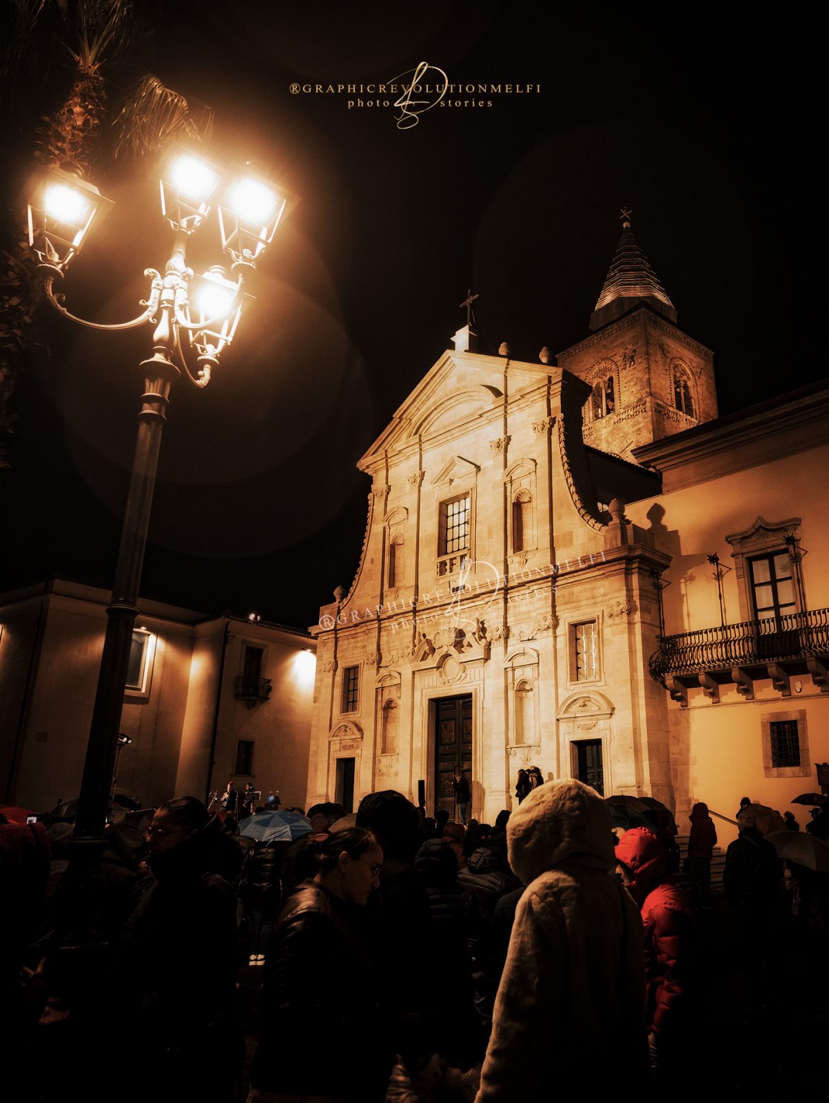 La Cattedrale di Melfi torna agli antichi splendori, rinnovata l'illuminazione Anno Santo e Giubileo Porta Santa illuminazione facciata restauro basilicata potenza rionero in vulture lavello fotografo italiano fotoreporter matrimoni