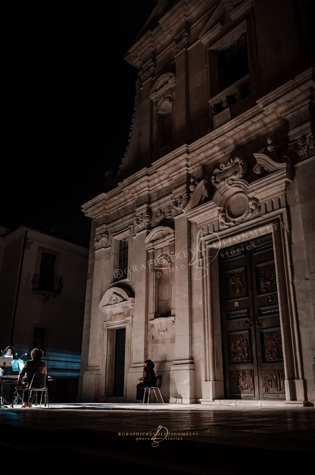 La Cattedrale di Melfi torna agli antichi splendori, rinnovata l'illuminazione Anno Santo e Giubileo Porta Santa illuminazione facciata restauro basilicata potenza rionero in vulture lavello fotografo italiano fotoreporter matrimoni