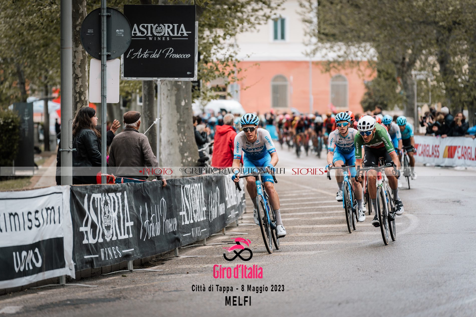 Giro d'Italia 2023 Terza Tappa Vasto Melfi le foto bici maglia rosa vincitore ciclismo team010bike