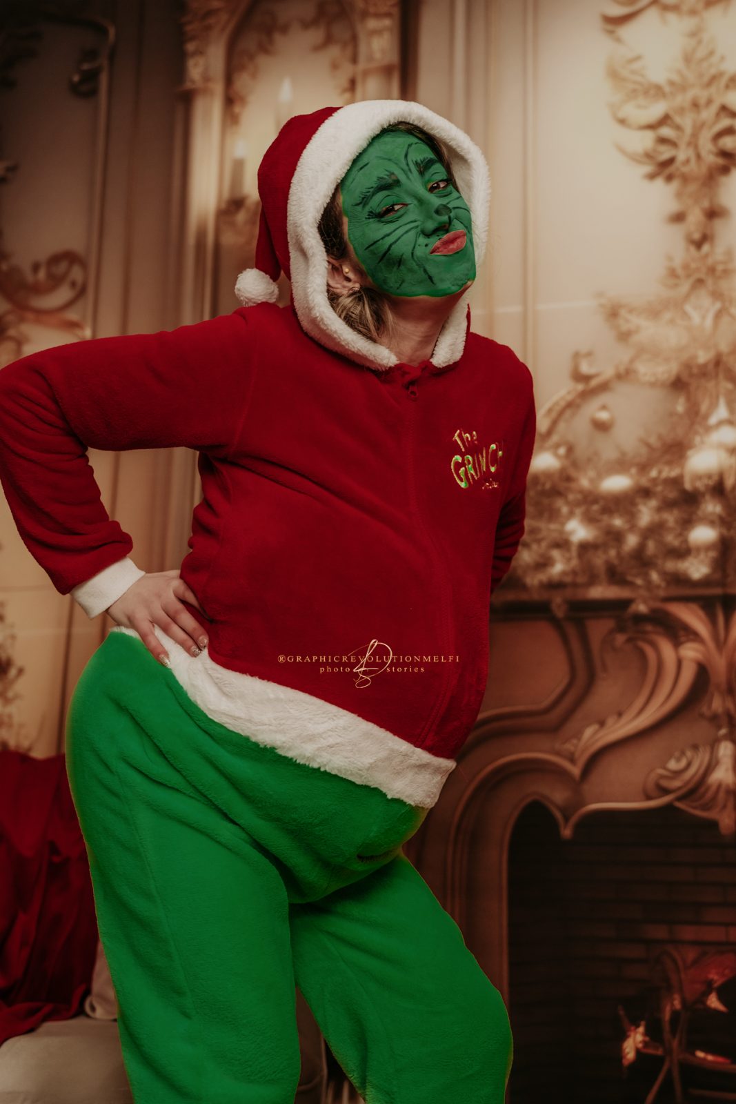 Servizio fotografico di Natale a Melfi Fotografie di Famiglia a Natale in Basilicata melfi foto gravidanza maternità lavello potenza prematrimoniale matrimonio idee regalo natale regalo natale economici regali natale originali il grinch