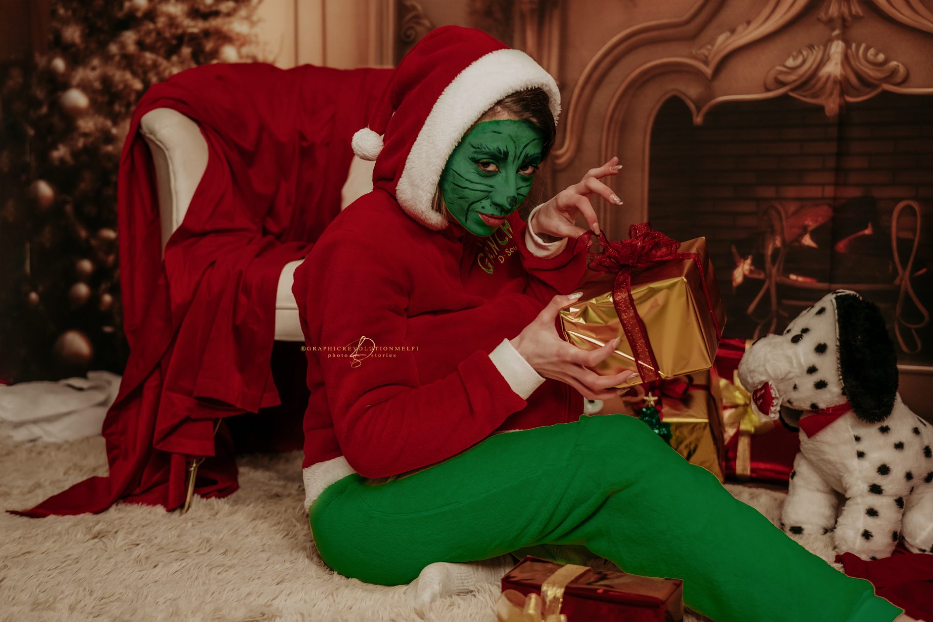 Servizio fotografico di Natale a Melfi Fotografie di Famiglia a Natale in Basilicata melfi foto gravidanza maternità lavello potenza prematrimoniale matrimonio idee regalo natale regalo natale economici regali natale originali il grinch