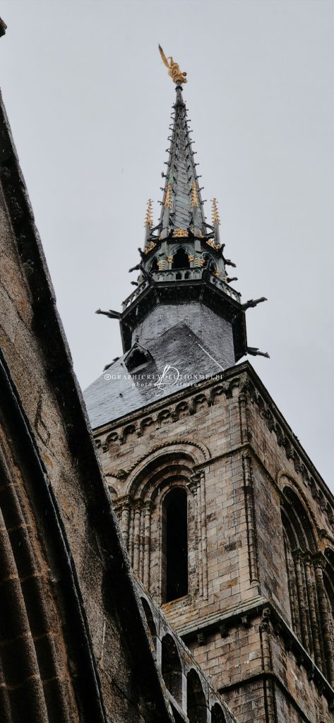 Visita Mont Saint Michel tra storia e mistero santuario linea sacra di san michele ley lines
