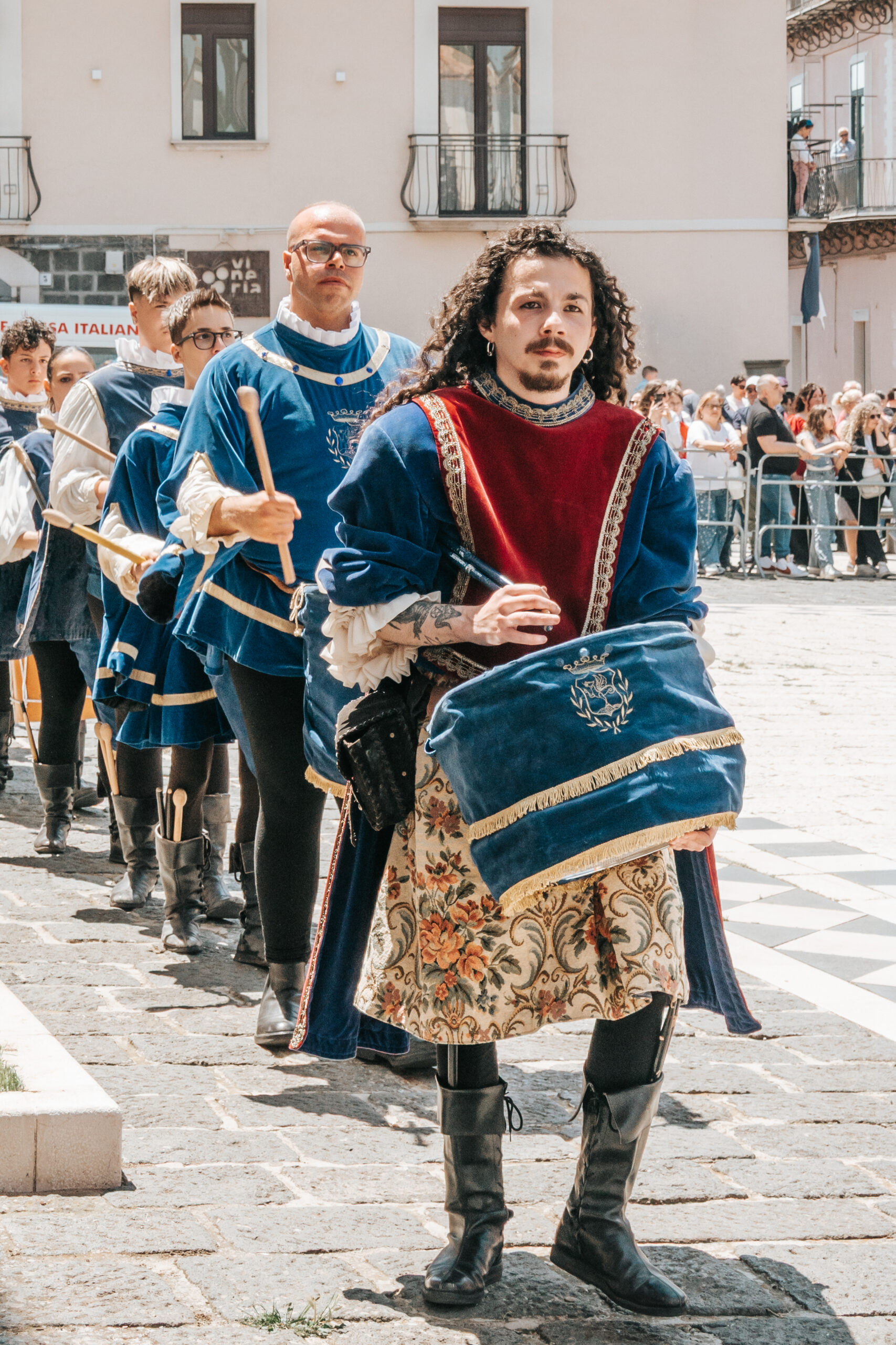 Tamburi durante il corteo storico della Pentecoste di Melfi